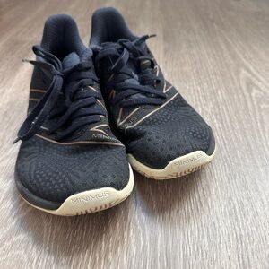 New Balance Women’s Minimus TR V1